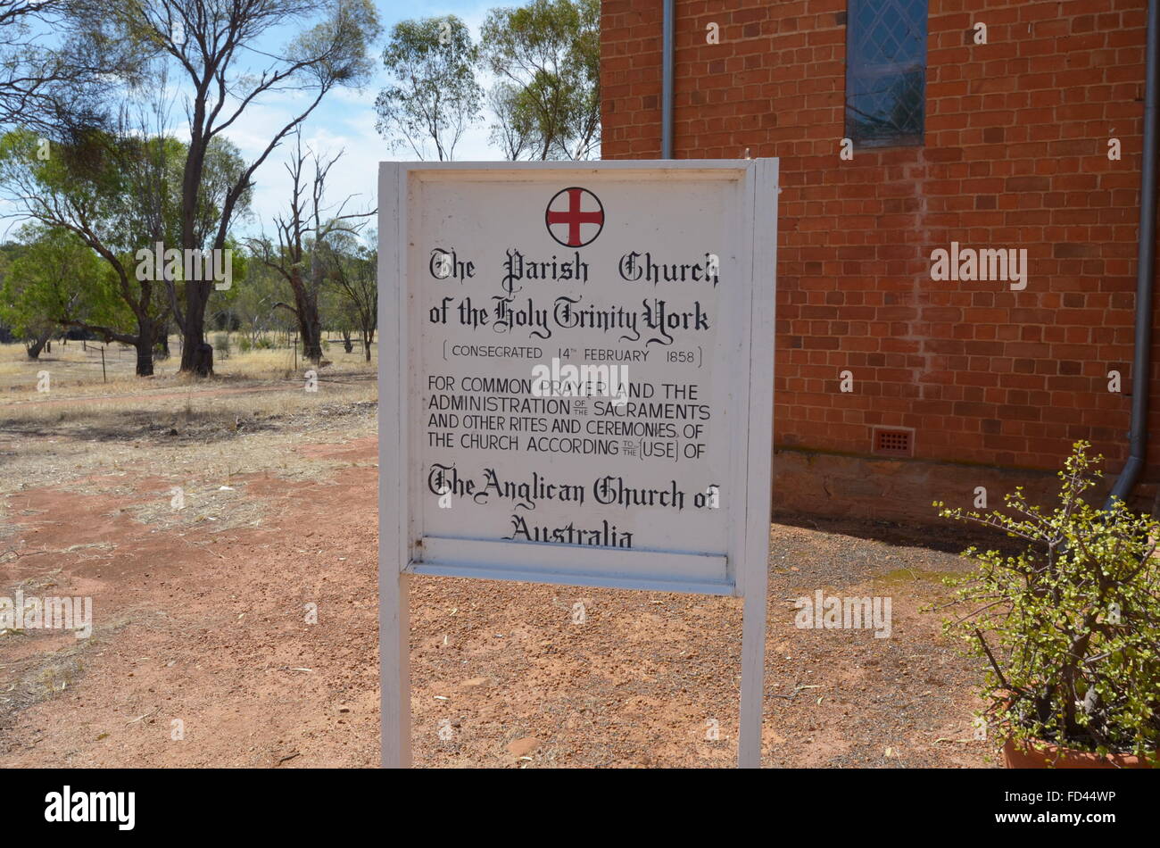 La Chiesa segno di fronte alla chiesa parrocchiale di Santa Trinità York, Australia Foto Stock