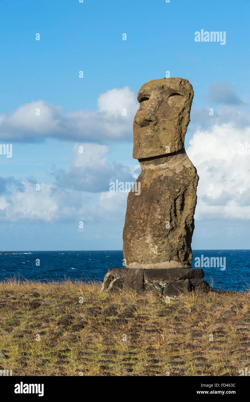 Cile, l'isola di pasqua, Hanga Kio'e, Hanga Kio"e Moai, Parco Nazionale di Rapa Nui, Patrimonio Mondiale dell Unesco Foto Stock