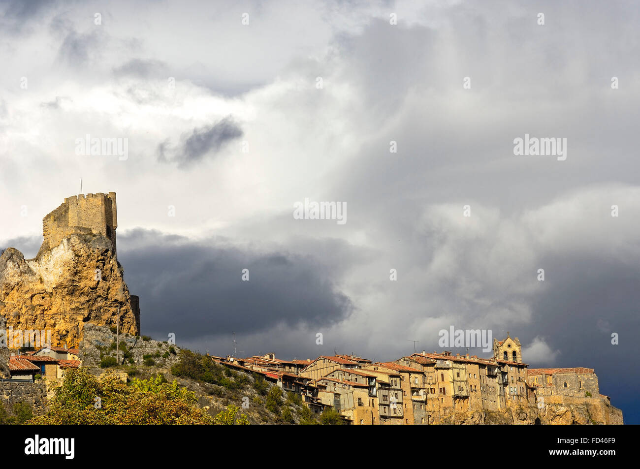 Il castello e il borgo medievale di Frías. A Burgos. Castiglia-león. Spagna Foto Stock