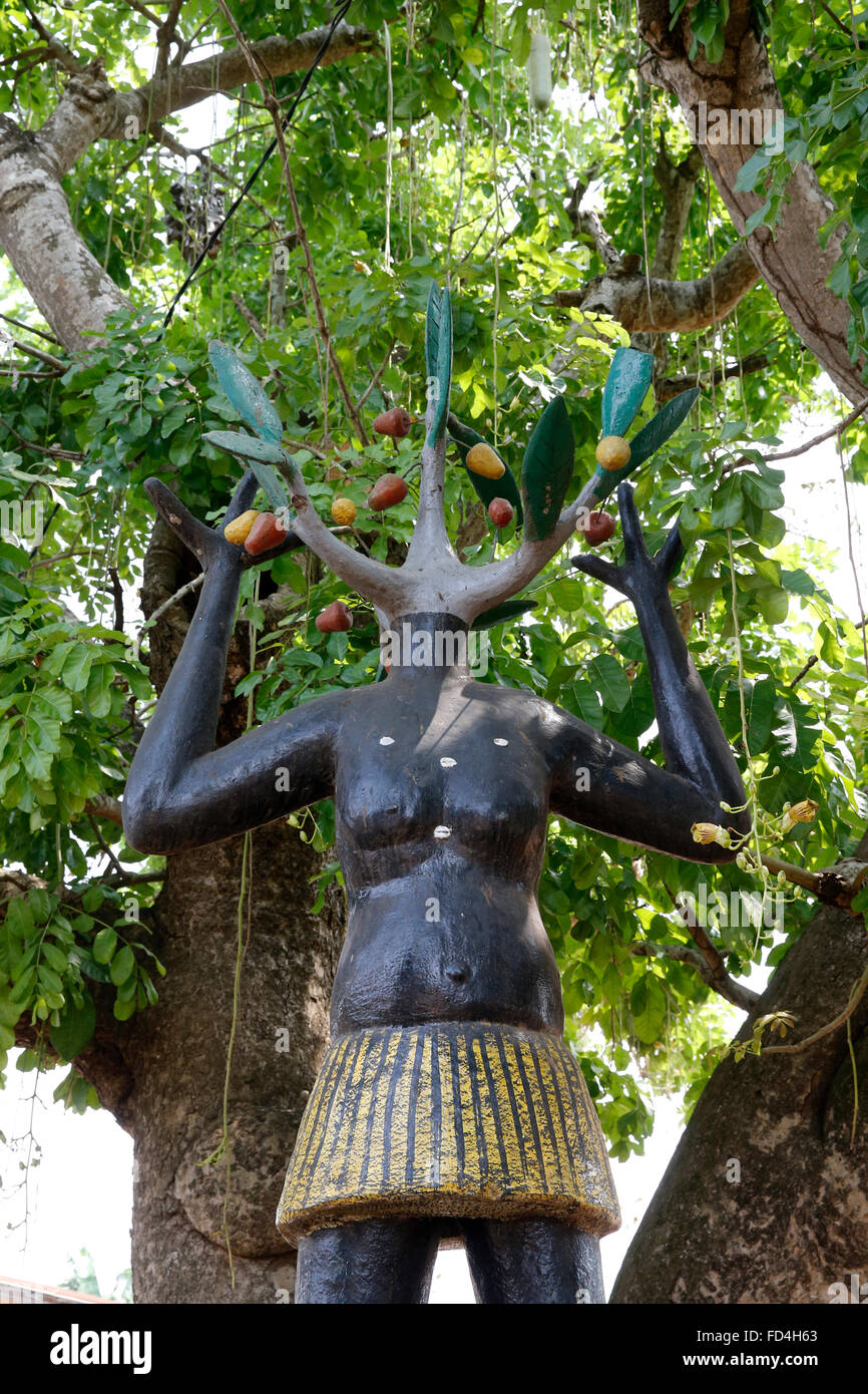 La struttura ad albero di ritorno, Ouidah (degli schiavi gli spiriti sono supposti per tornare a questo albero) Foto Stock