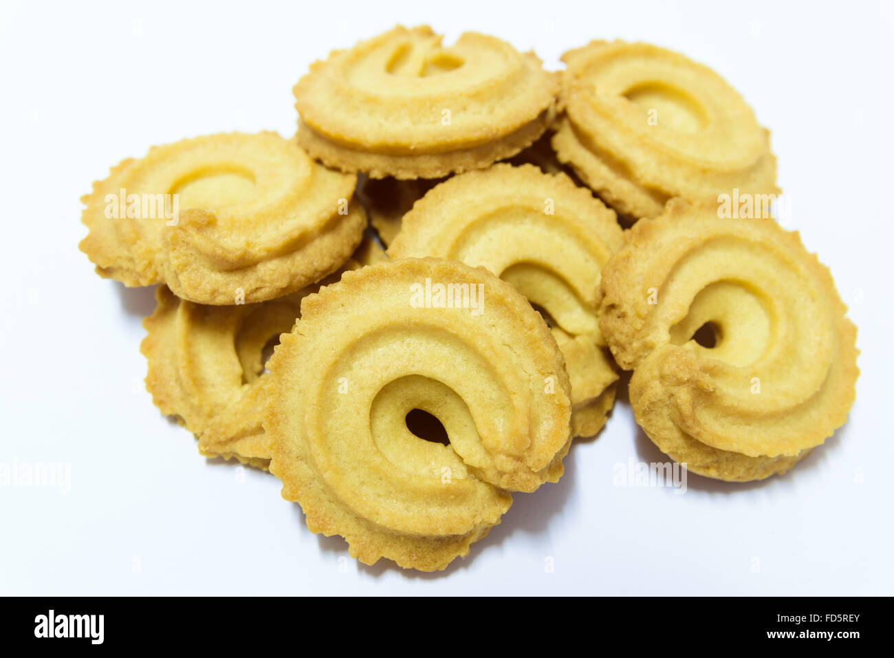 Una piccola torta dolce, tipicamente piatta e rotonda e croccante. Foto Stock