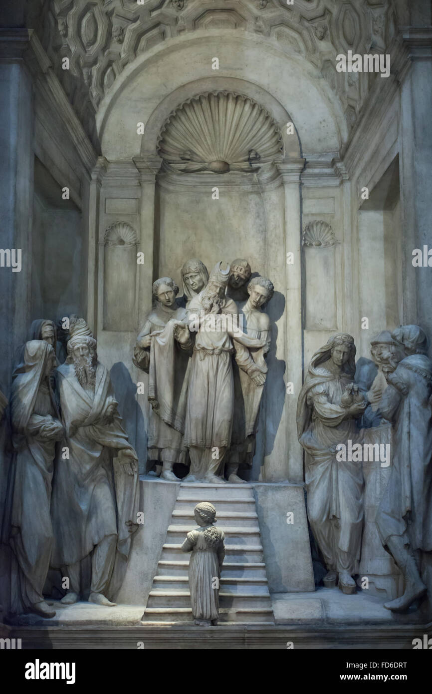 Presentazione della Beata Vergine Maria (1543) dal Rinascimento italiano scultore Agostino Busti noto anche come Bambaia nel Duomo di Milano a Milano, lombardia, italia. Foto Stock