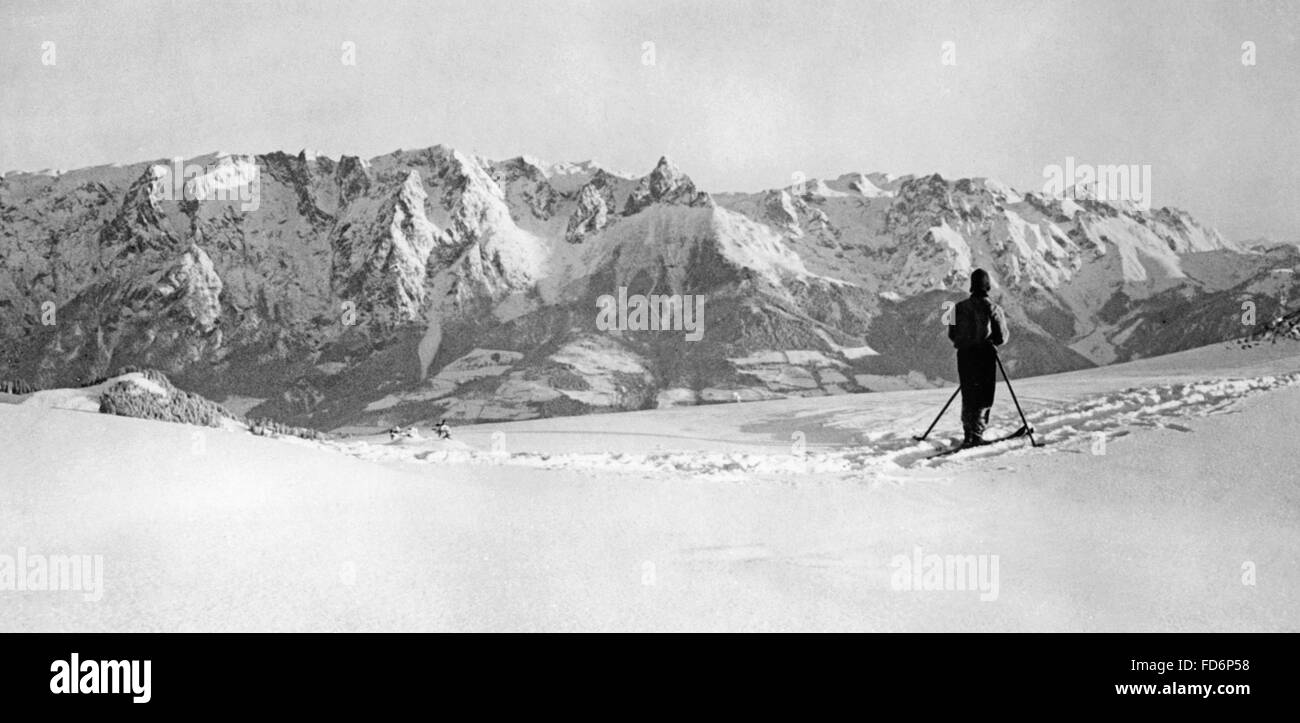 Sciatore nel Salzburger Land, 1939 Foto Stock