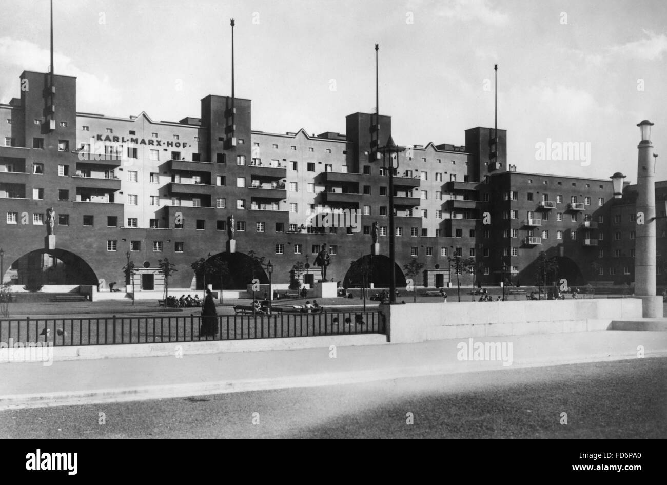 Il Gemeindebau (municipale tenement complesso) Karl Marx-Hof in Vienna, 1931 Foto Stock