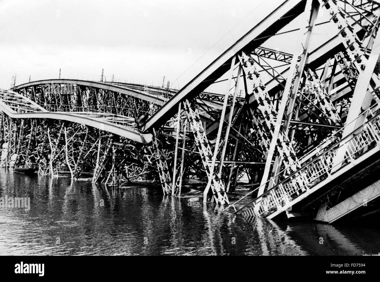 Ponte del Issel distrutto dagli olandesi, 1940 Foto Stock
