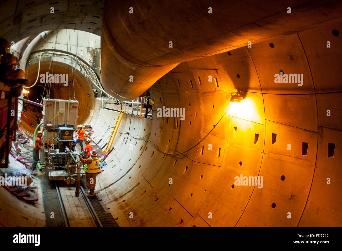 Il lato est grande tubo è una grande linea di cucitore e tunnel a Portland negli Stati Uniti stato dell'Oregon. Foto Stock