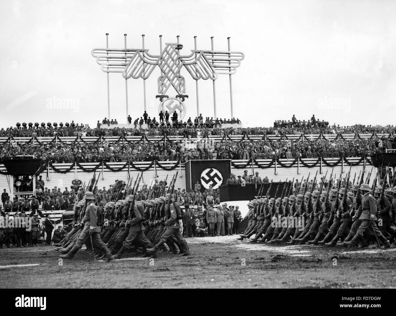 Sfilata di fanteria il giorno della Reichswehr al Rally di Norimberga, 1935 Foto Stock