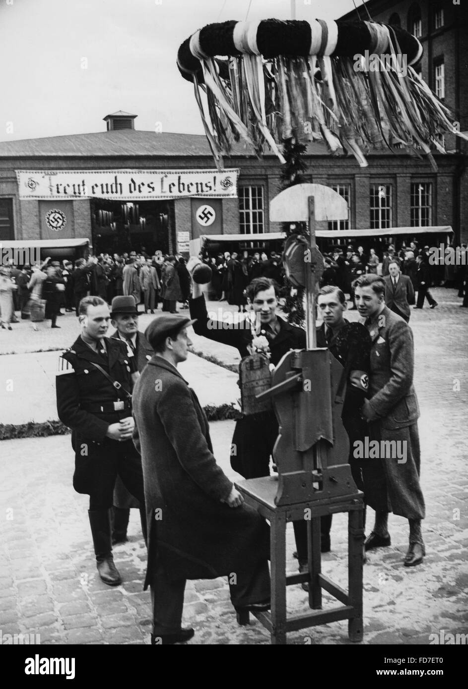 Possono i festeggiamenti per la giornata presso il Berliner Kindl, 1938 Foto Stock