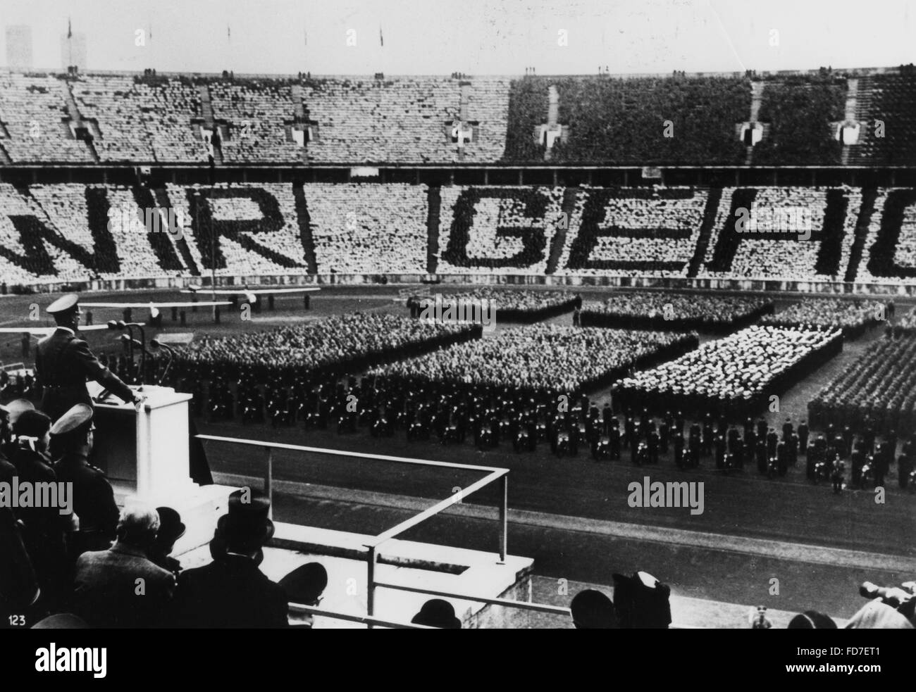 Adolf Hitler in stadio Olimpico di Berlino il 1 maggio 1939 Foto Stock