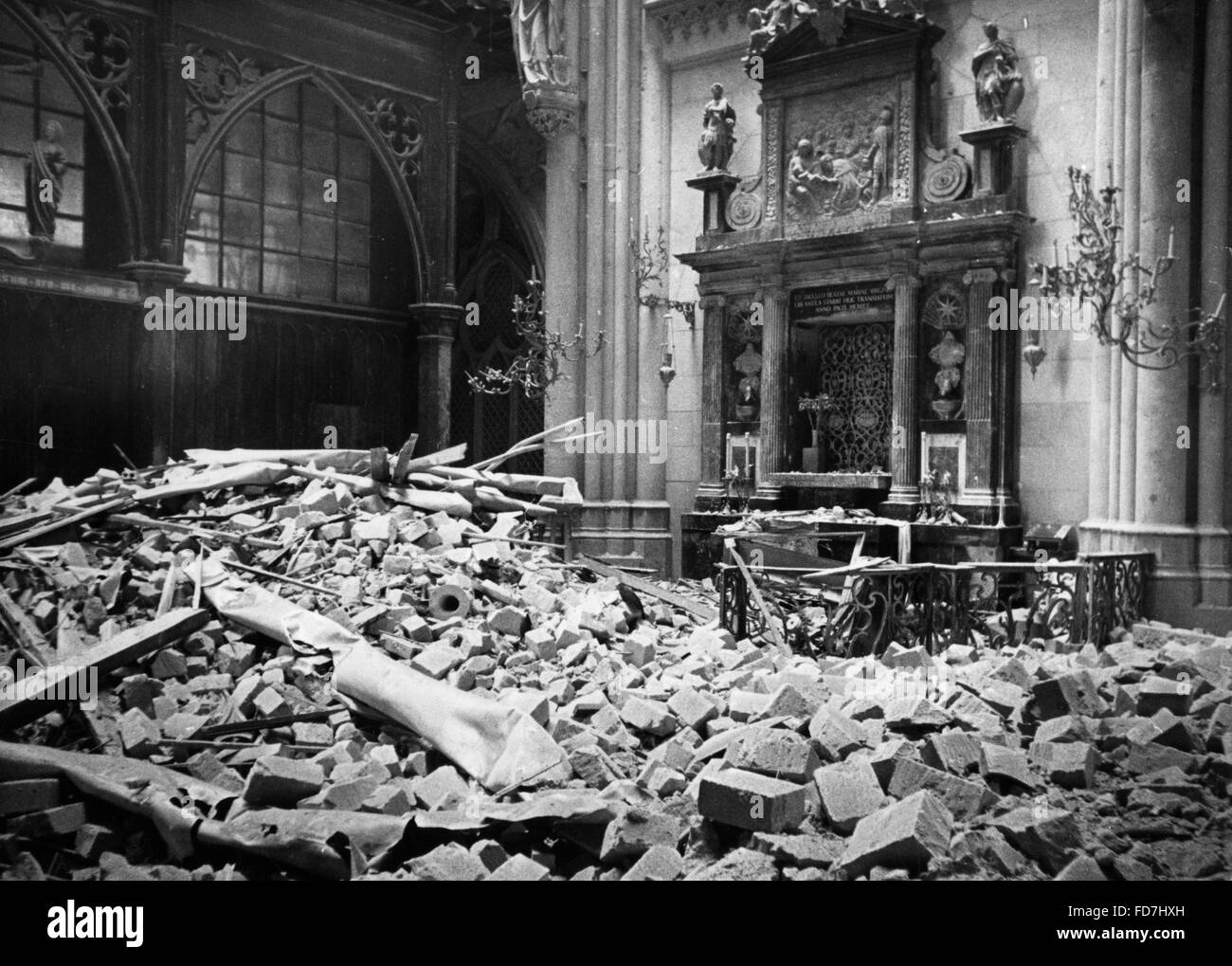 Bomb danni alla Cattedrale di Colonia, 1943 Foto Stock