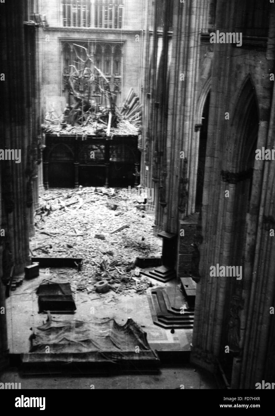 Bomb danni alla Cattedrale di Colonia, 1943 Foto Stock