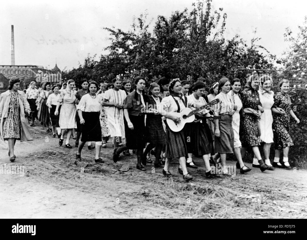 Lavoratori forzati durante il loro tempo libero, 1943 Foto Stock