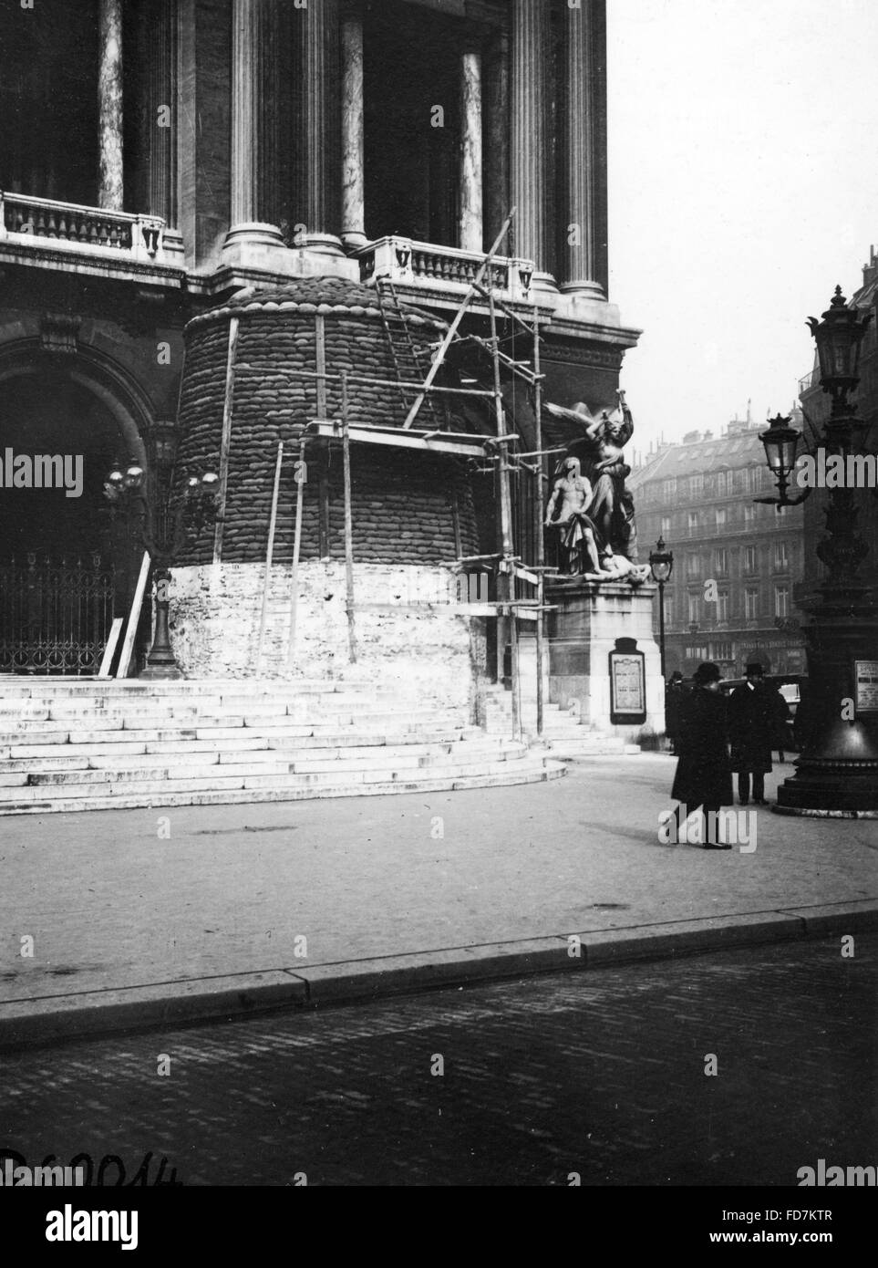 Costruzione di protezione contro attacchi aerei a Parigi Foto Stock