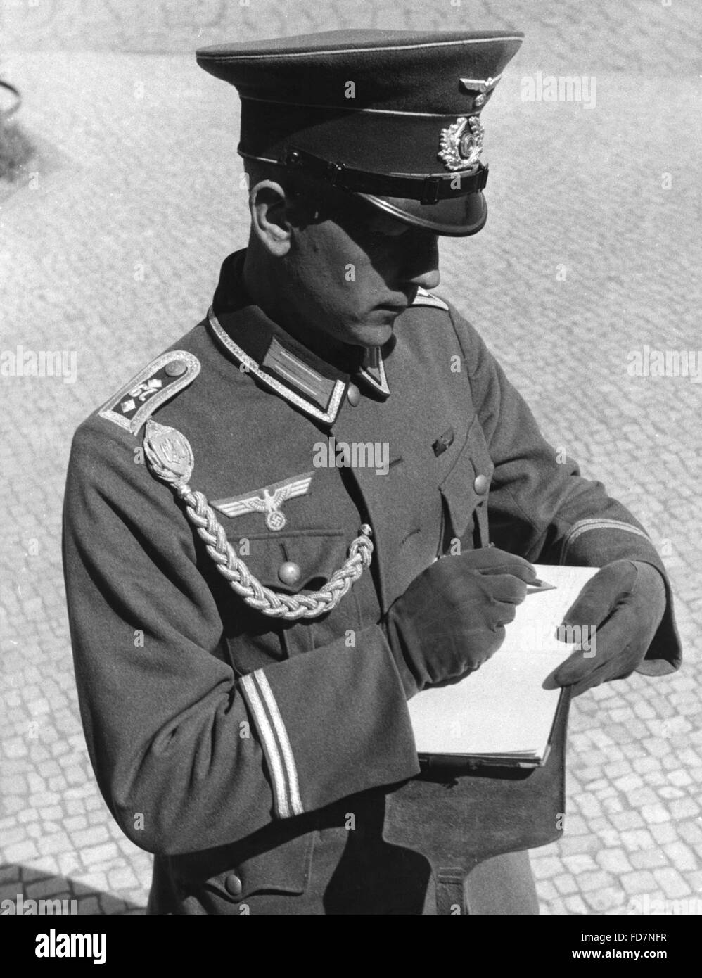 Un comandante sergente della sessantasettesima Reggimento di Fanteria, 1938 Foto Stock