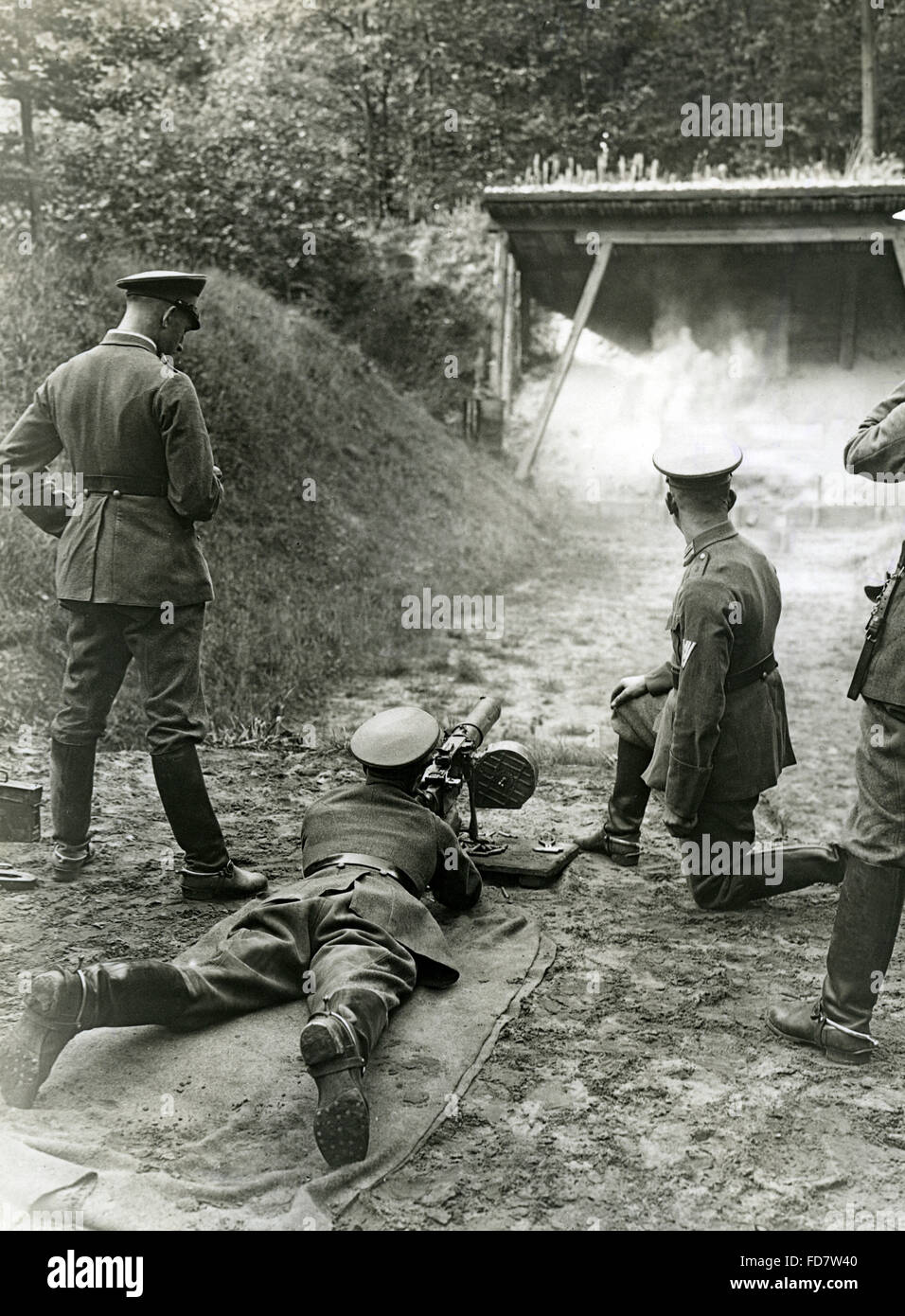 La pratica di destinazione con un MG 08 Foto Stock