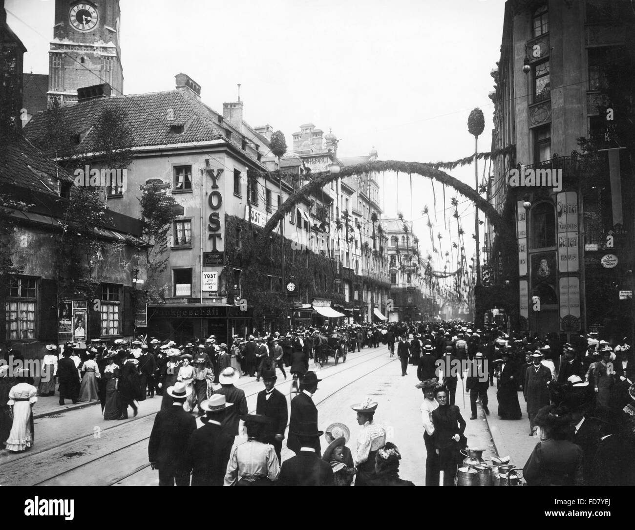 Kaufingerstrasse a Monaco di Baviera il 5.7.1906 Foto Stock