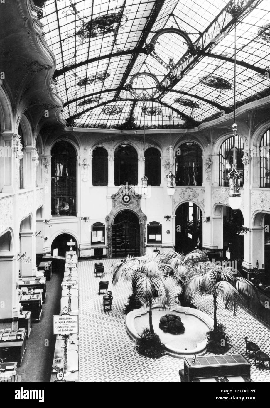 Grande sala in Hypo-Vereinsbank a Monaco di Baviera, 1899-1913 Foto Stock