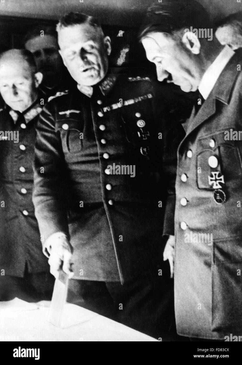 Adolf Hitler con Wilhelm Keitel e Alfred Jodl Foto Stock