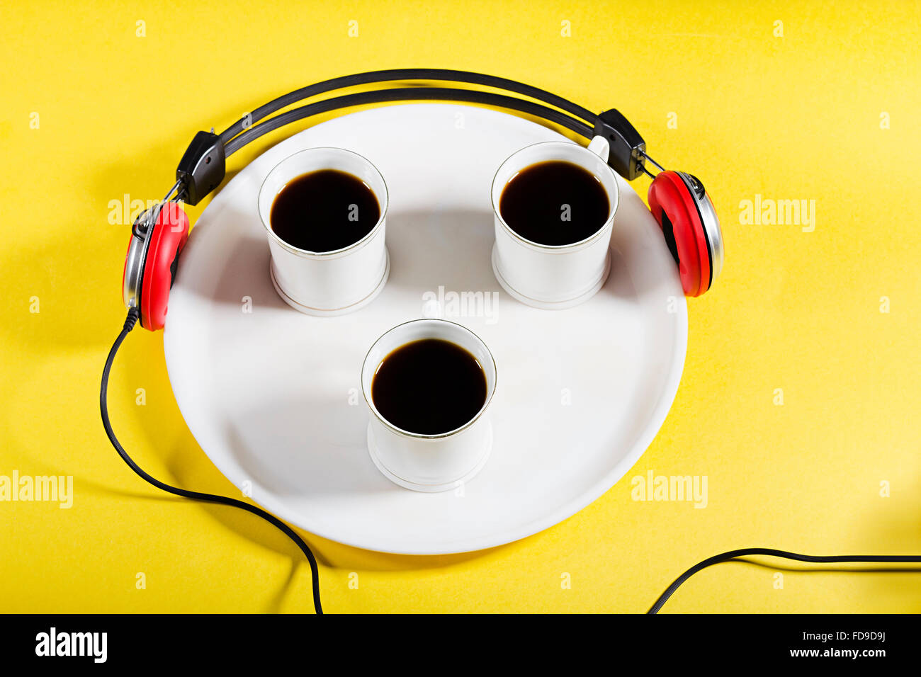 Tazza da tè faccia della piastra nessuno per cuffie Foto Stock