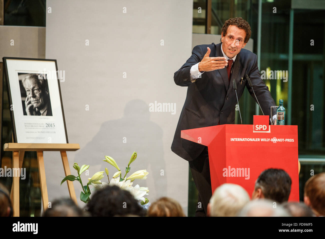 Berlino, Germania, Julian Nida-Ruemelin, presidente della giuria del premio internazionale di Willy Brandt premio Foto Stock