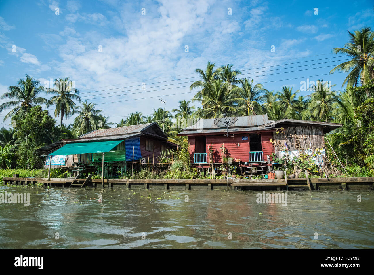 Cose Thai vita rurale sui canali vicino a Damnoen Saduak Foto Stock