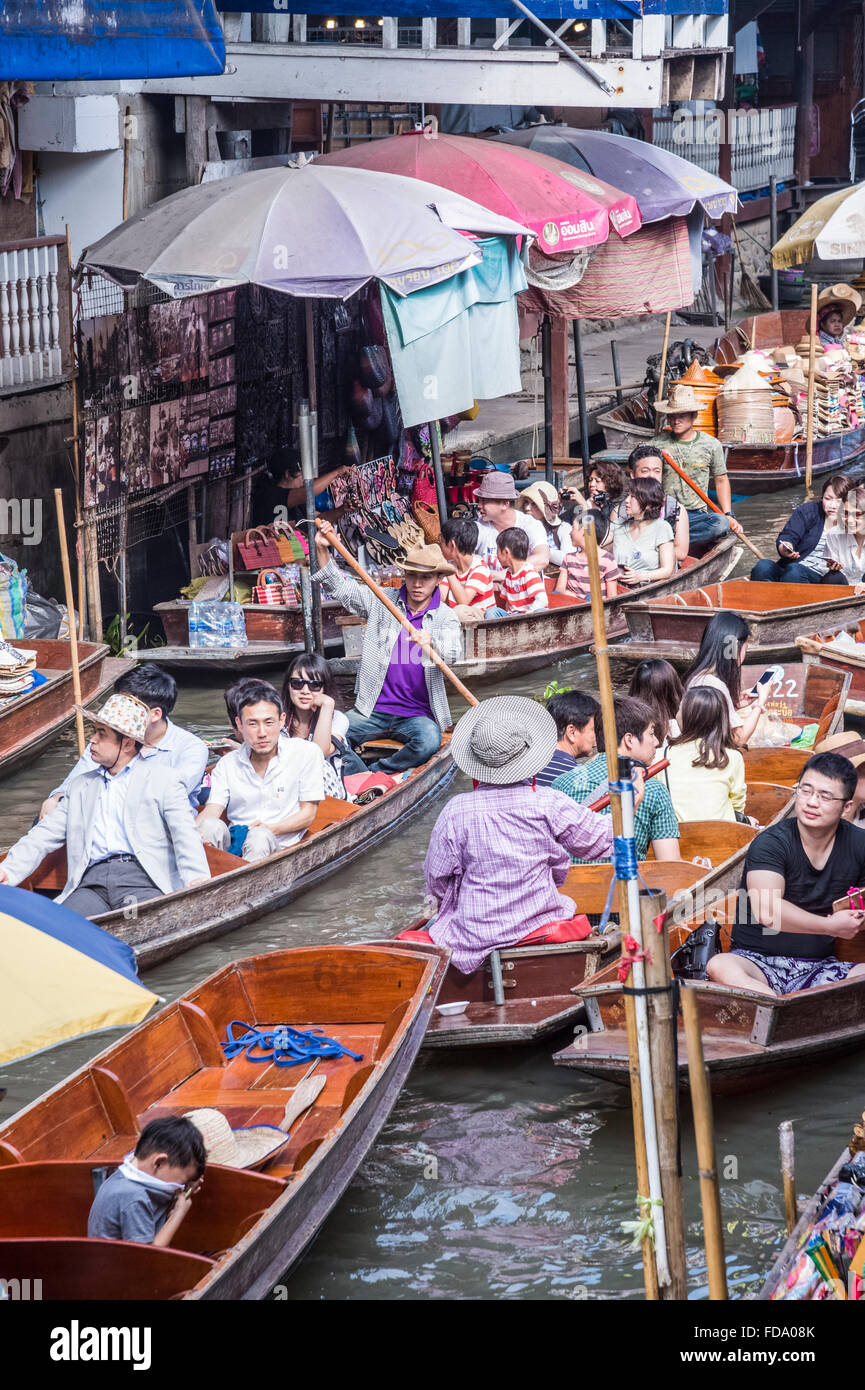 Mercato Galleggiante di Damnoen Saduak Foto Stock
