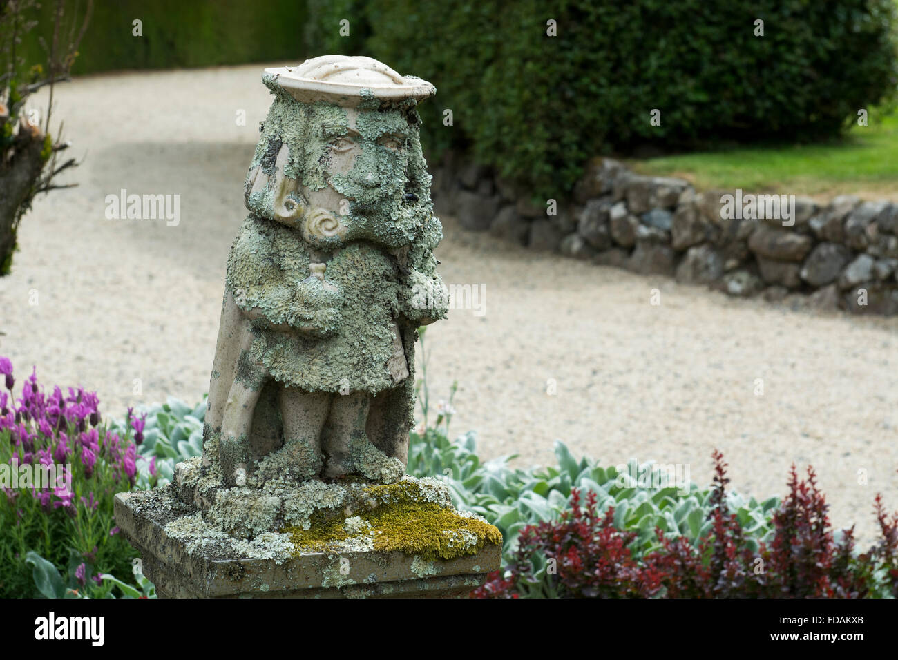 Nuova Zelanda, Isola del Sud, Dunedin, Penisola di Otago. Il Castello Larnach. Il giardino del castello elencati con la Nuova Zelanda giardini di fiducia. Foto Stock