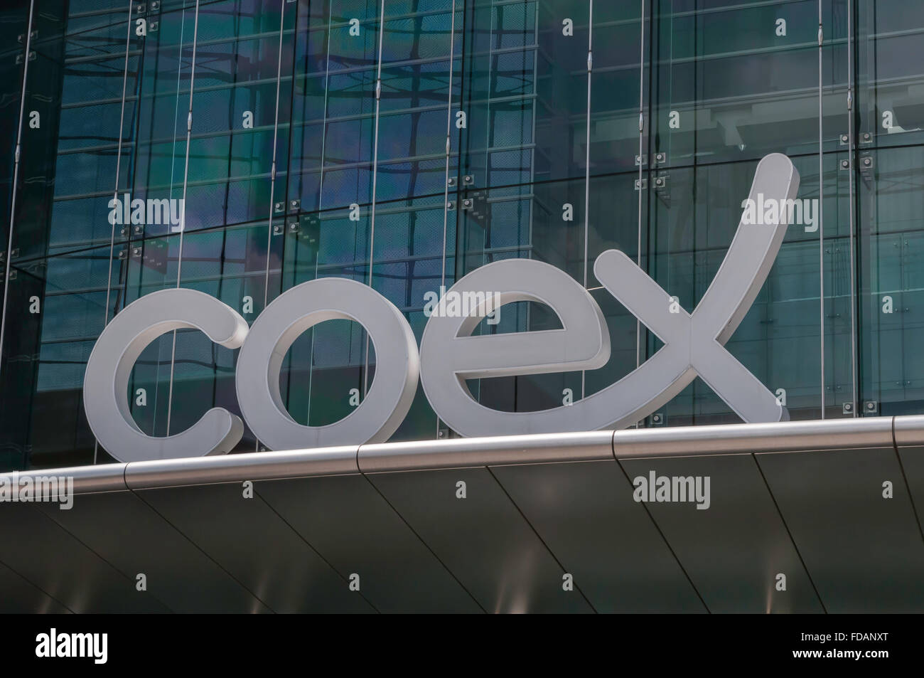 COEX Convention & Exhibition Center e il Mall, ingresso, World Trade Center WTC Seoul, Seoul, Corea del Sud Foto Stock