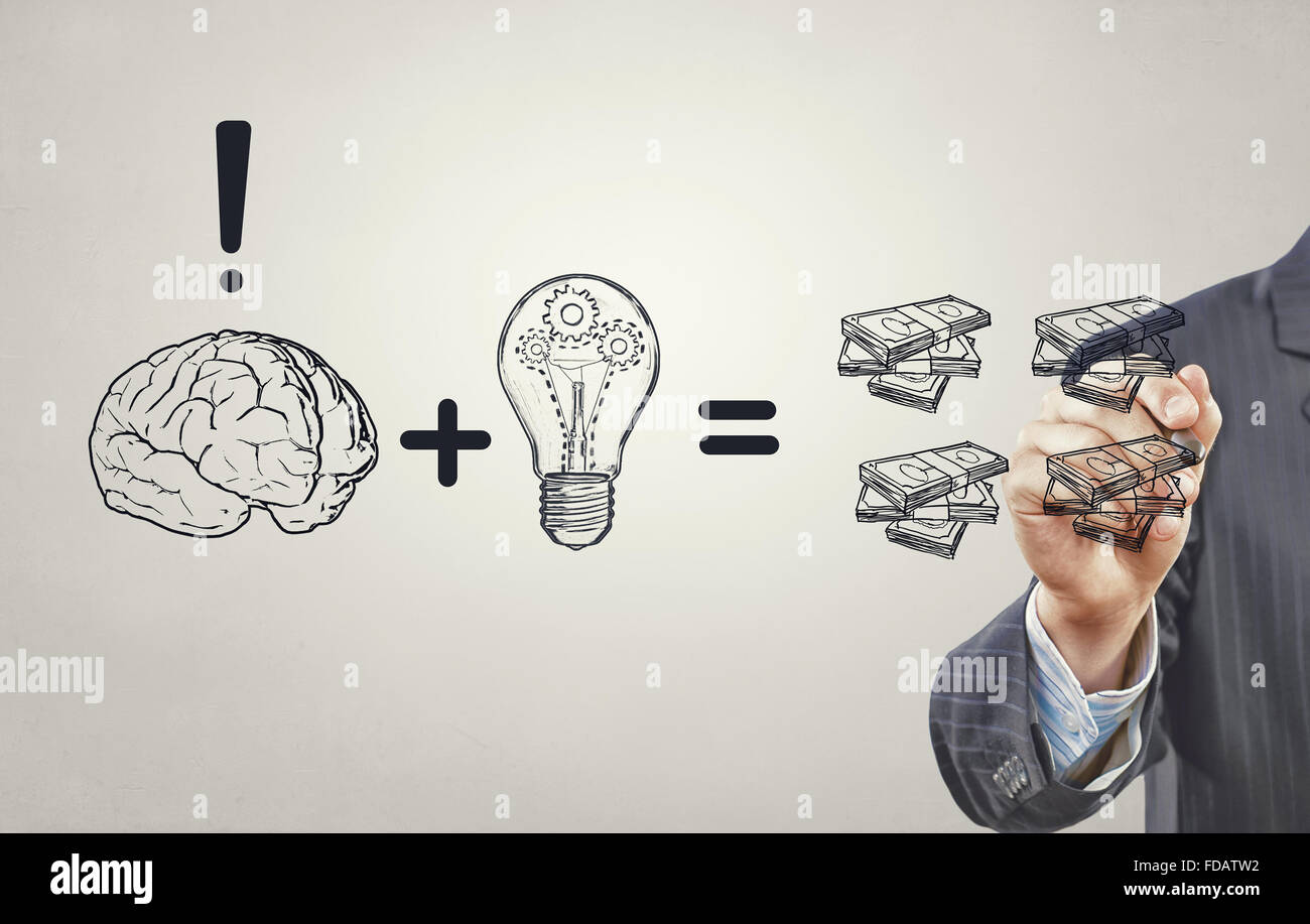 Close up di imprenditore disegno per far soldi formula Foto Stock