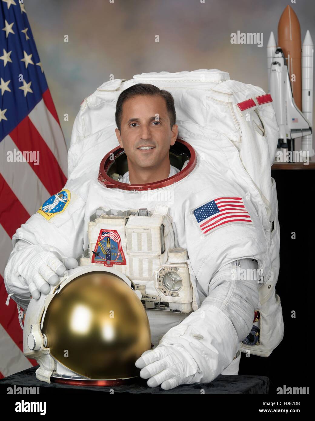 L'astronauta della NASA Joseph Acaba ritratto ufficiale che indossa il Extravehicular Mobility Unit spacesuit Giugno 12, 2008 a Houston, Texas. Foto Stock