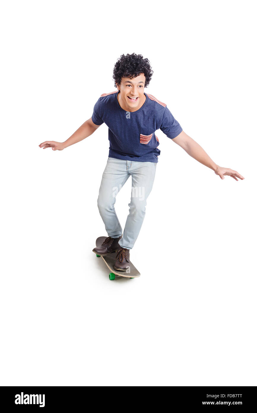 1 ragazzo adolescente studente di college Skateboard Pattinaggio Foto Stock