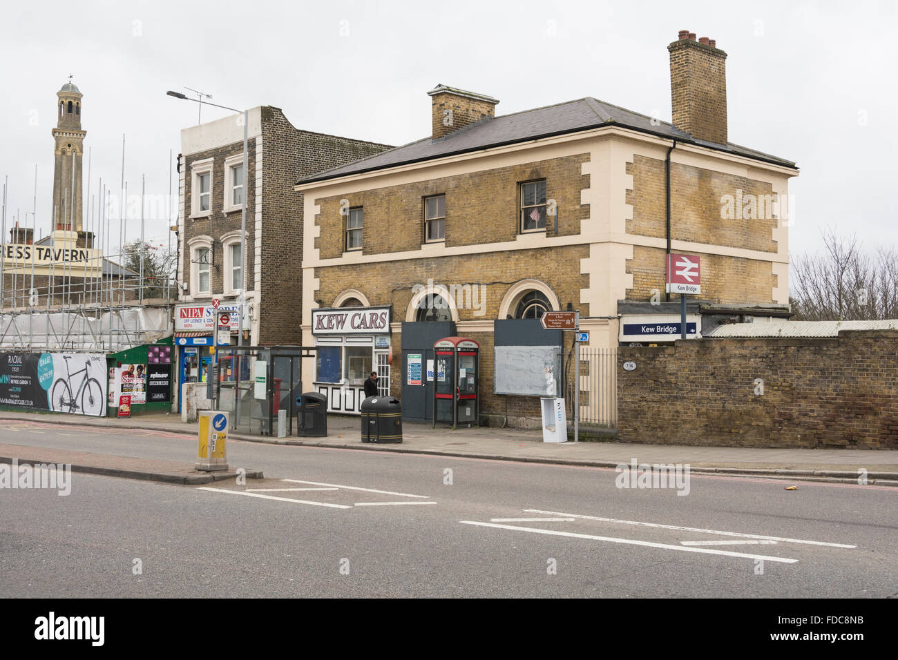 Kew Bridge Station a Hounslow, SW London, Regno Unito Foto Stock