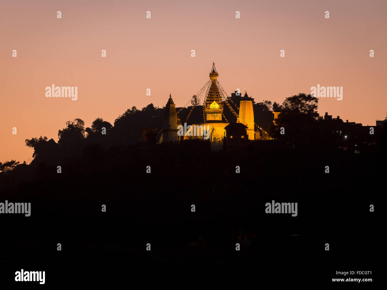 Collina sacra e stupa di Swayambhunath, Kathmandu, Nepal. Foto Stock