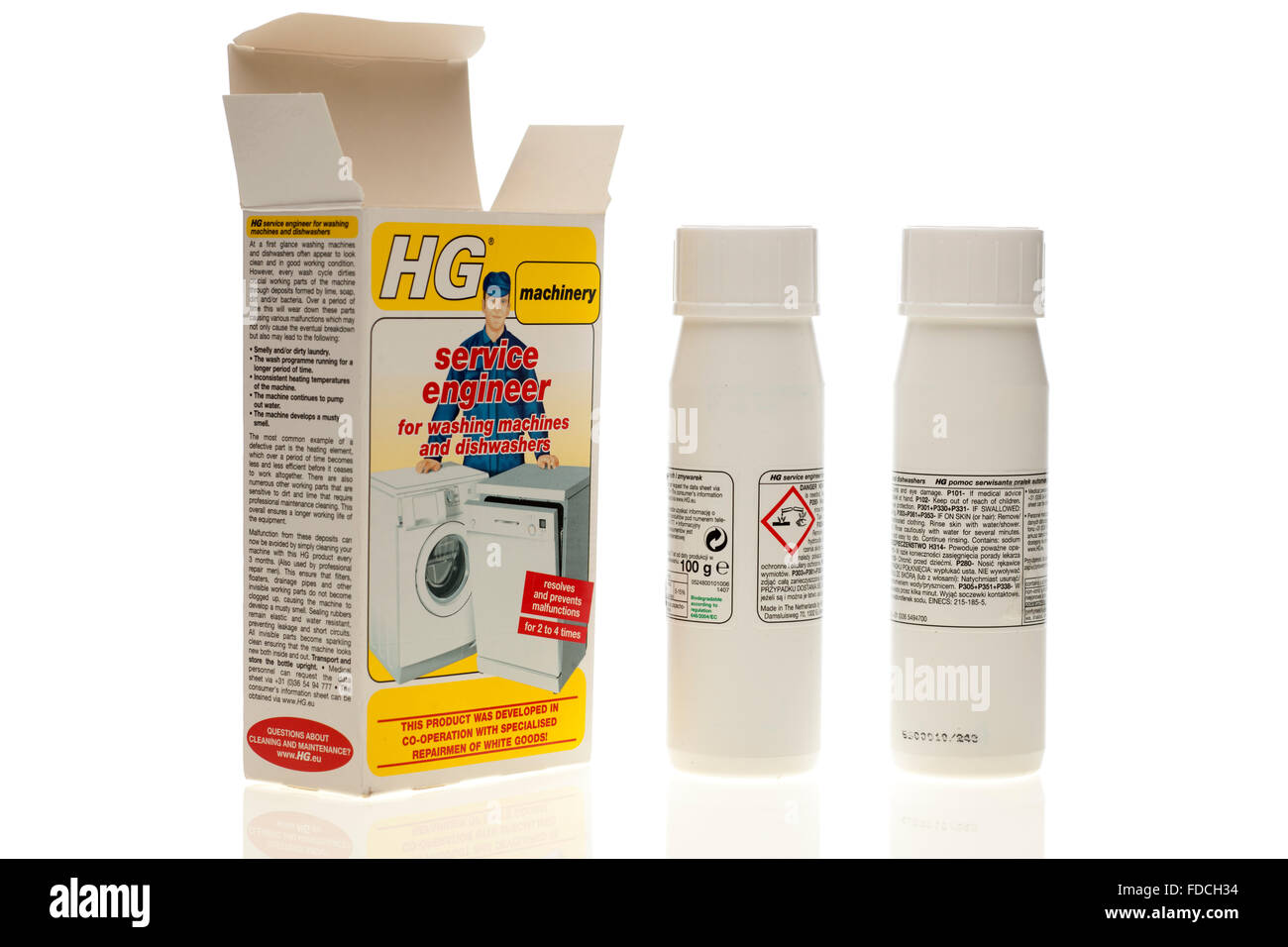 HG Service Engineer macchinari di liquido detergente per lavatrici e lavastoviglie Foto Stock