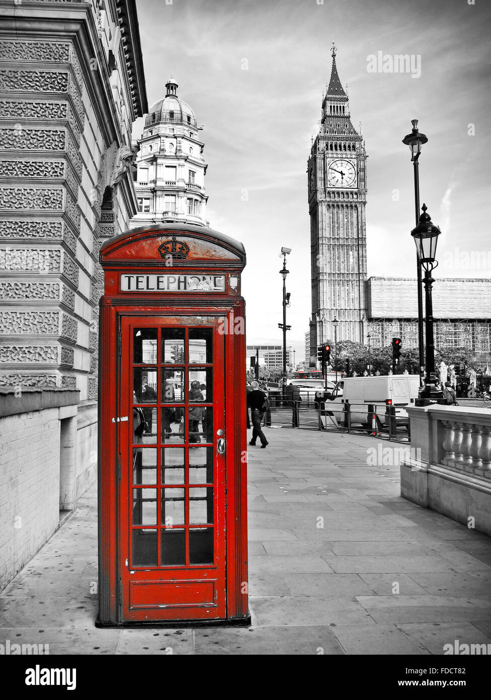 Telefono rosso box e il Big Ben a Londra. Foto Stock