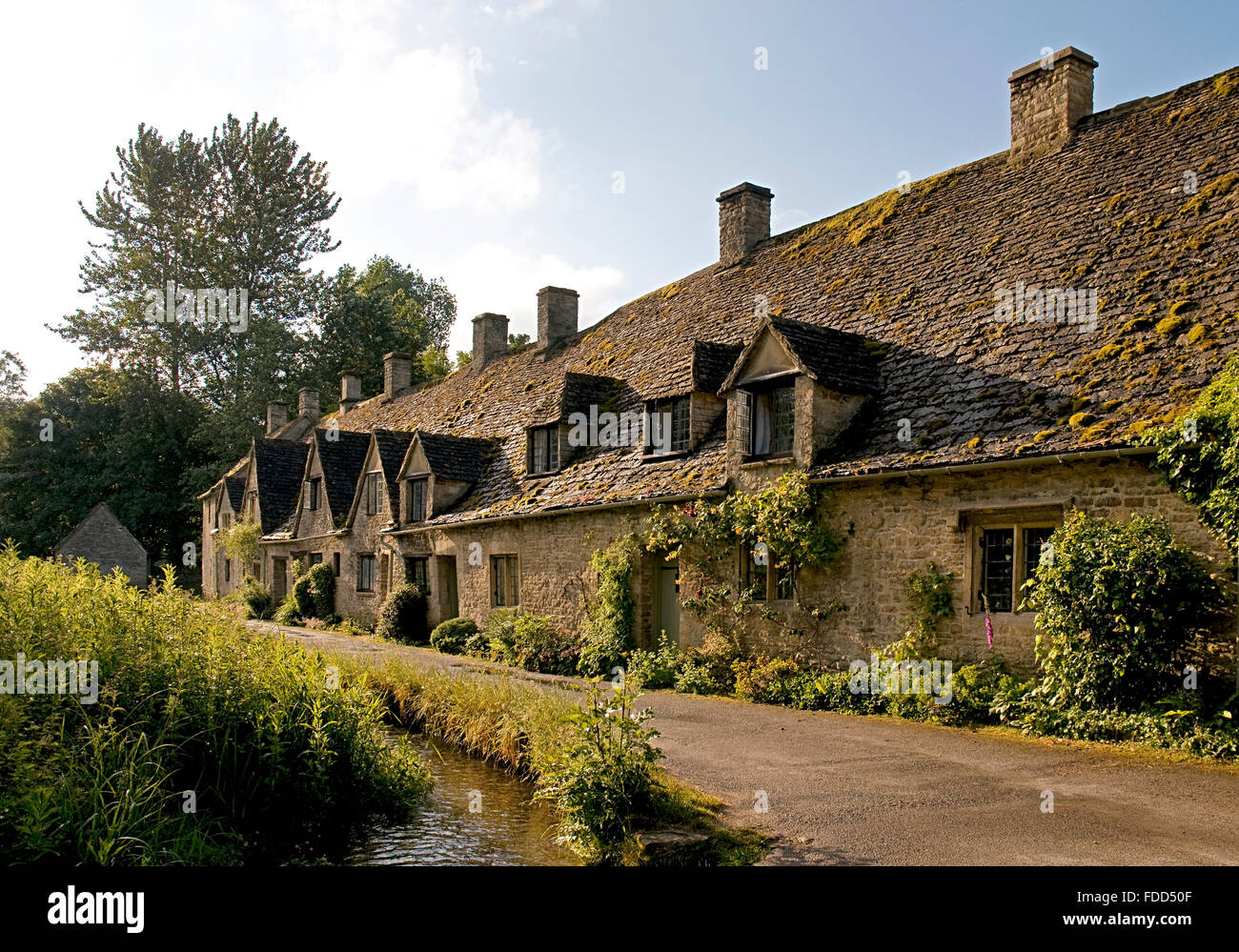 Arlington Row a Bibury, Gloucestershire, Cotswolds, Inghilterra, Gran Bretagna, Europa Foto Stock