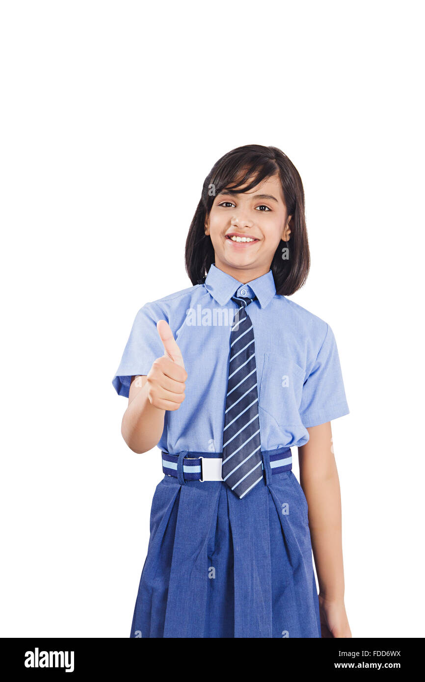 1 bambino ragazza scuola studente in piedi pollice in alto mostra Foto Stock