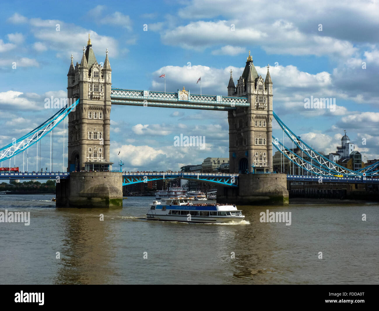 Il tower bridge a Londra Regno Unito Foto Stock