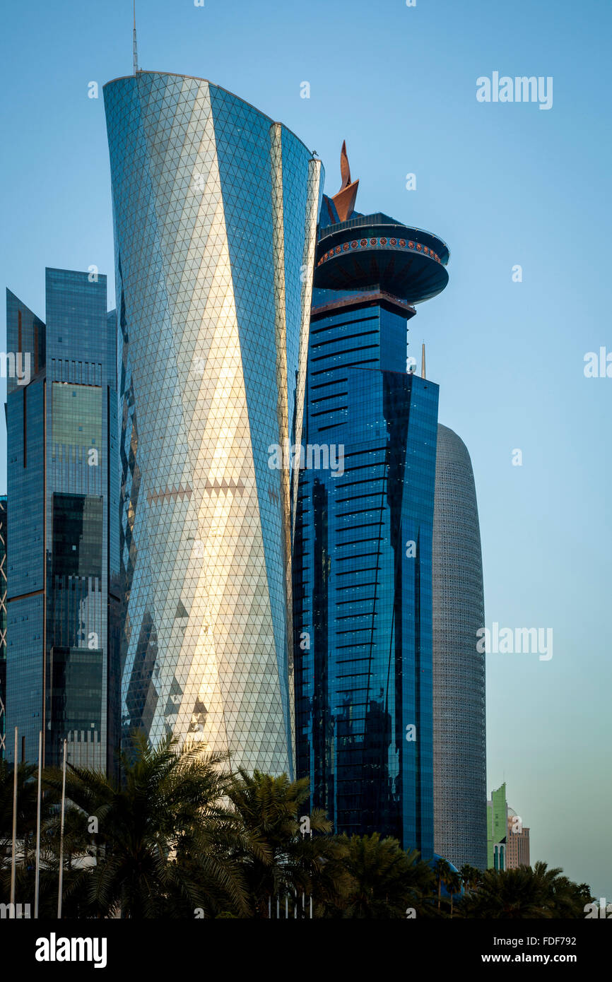 l-al-bidda-tower-il-world-trade-center-di-doha-e-torre-di-doha-doha