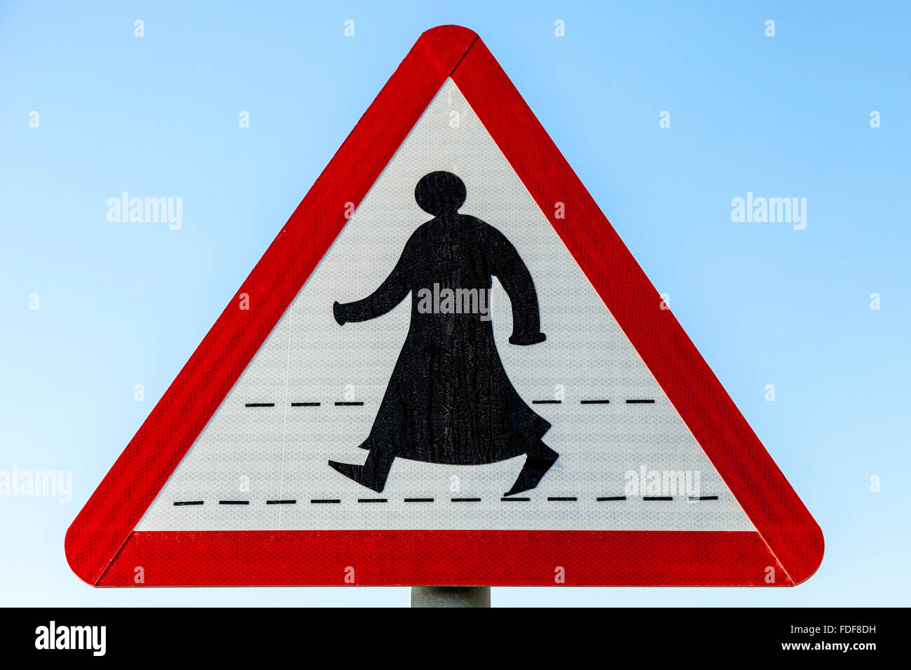 Pedonale segno di avvertimento, Doha, Qatar Foto Stock
