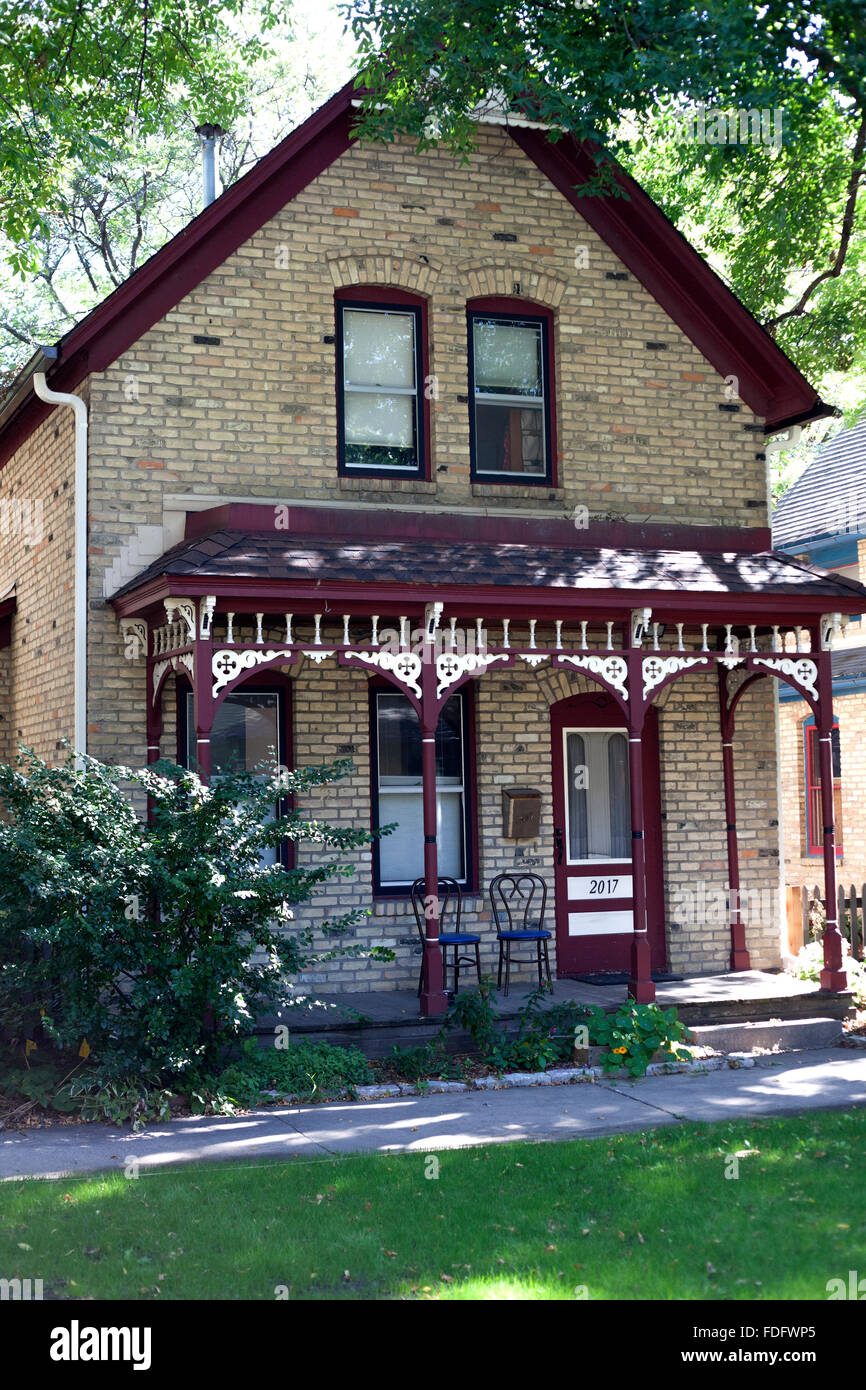 Ristrutturato 1880 home economia costruito per gli operai sullo storico Milwaukee Avenue. Minneapolis Minnesota MN USA Foto Stock