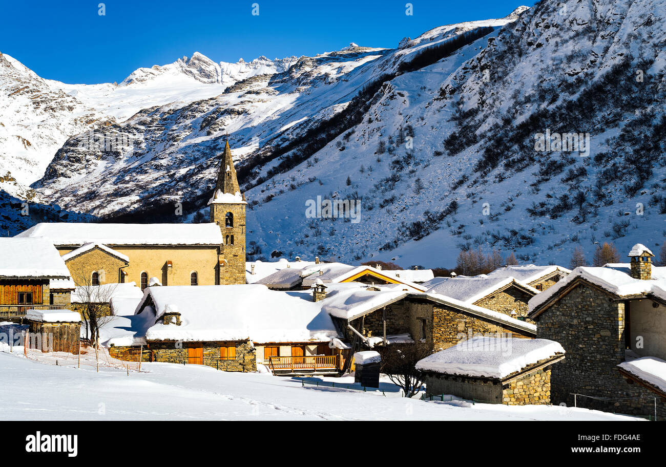 Vecchio villaggio di Bonneval-sur-Arc in inverno, Savoie, Vanoise, Francia Foto Stock