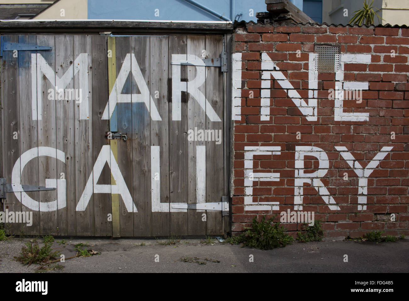 Le porte posteriori di carico a Marino Gallery, Falmouth Foto Stock