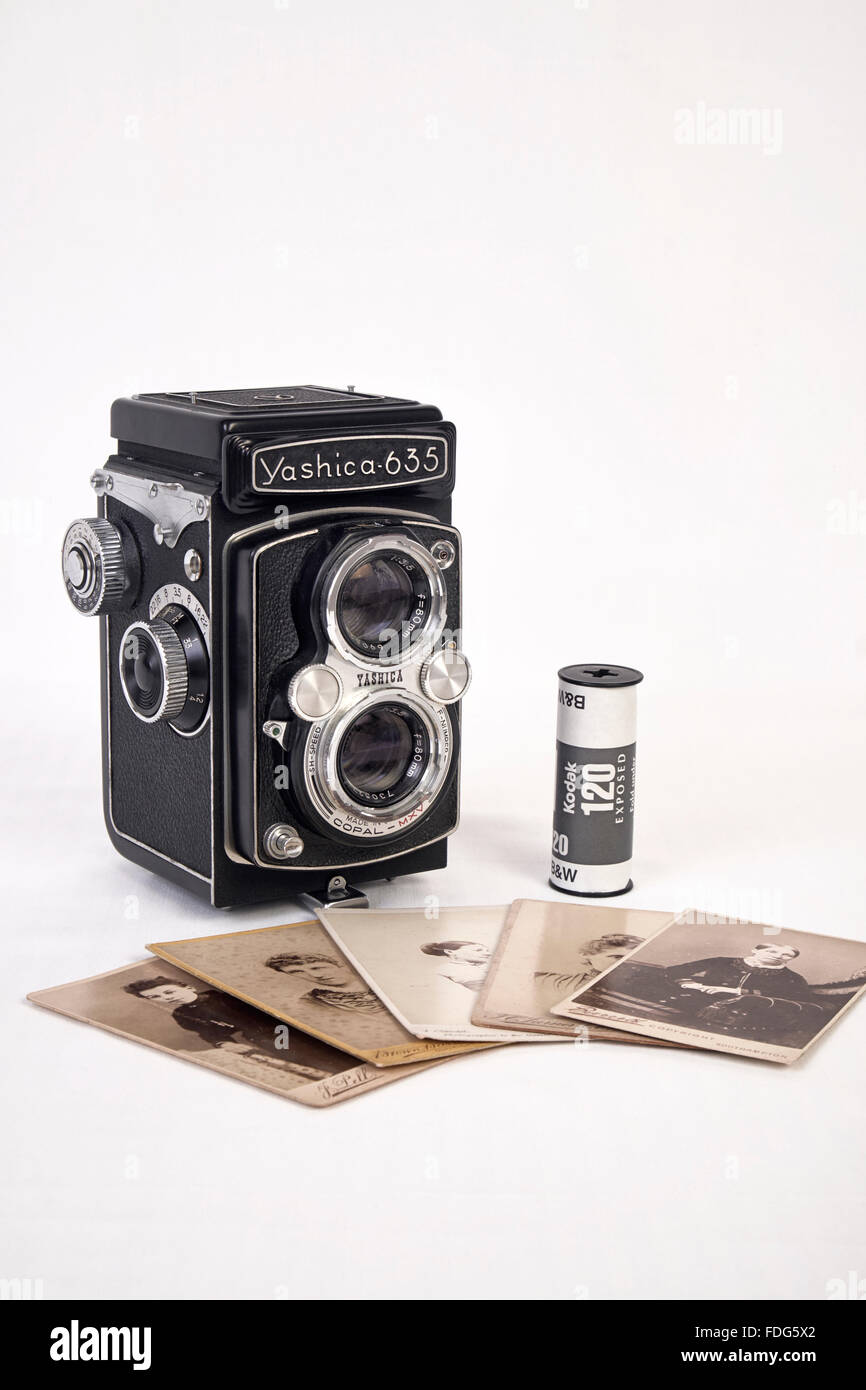 Videocamera. Vintage Yashica TLR Classic formato medio c. Foto Stock