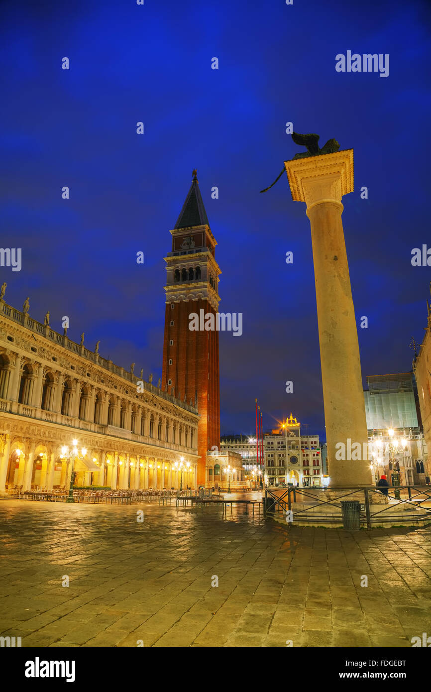 Piazza San Marco a Venezia, Italia presso sunrise Foto Stock