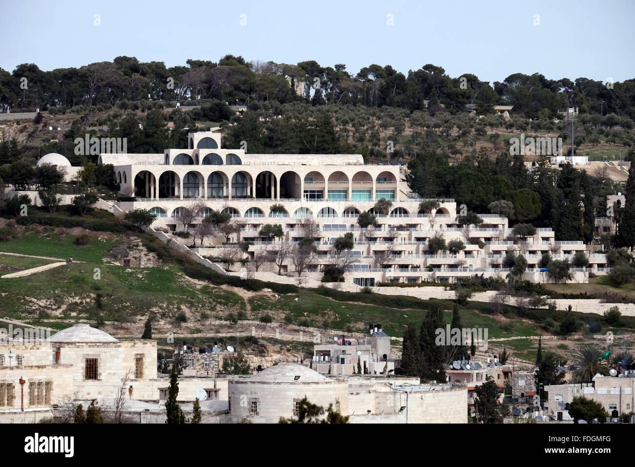 Vista del "BYU Brigham Young University di Gerusalemme per il centro nei pressi di Studi Orientali' di proprietà della Chiesa di Gesù Cristo dei Santi degli Ultimi Giorni' conosciuta come la Chiesa LDS o chiesa mormone situato sul Monte degli Ulivi a Gerusalemme Est, Israele Foto Stock