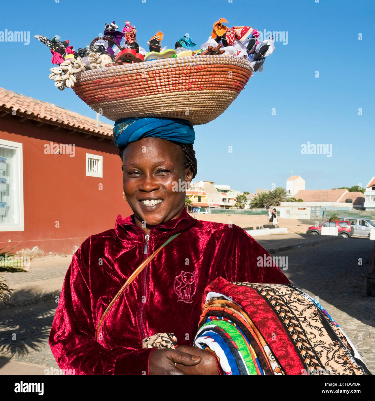 Colorato Costume donna, Carnevale, Mindelo, Sao Vicente - Capo Verde Foto  stock - Alamy