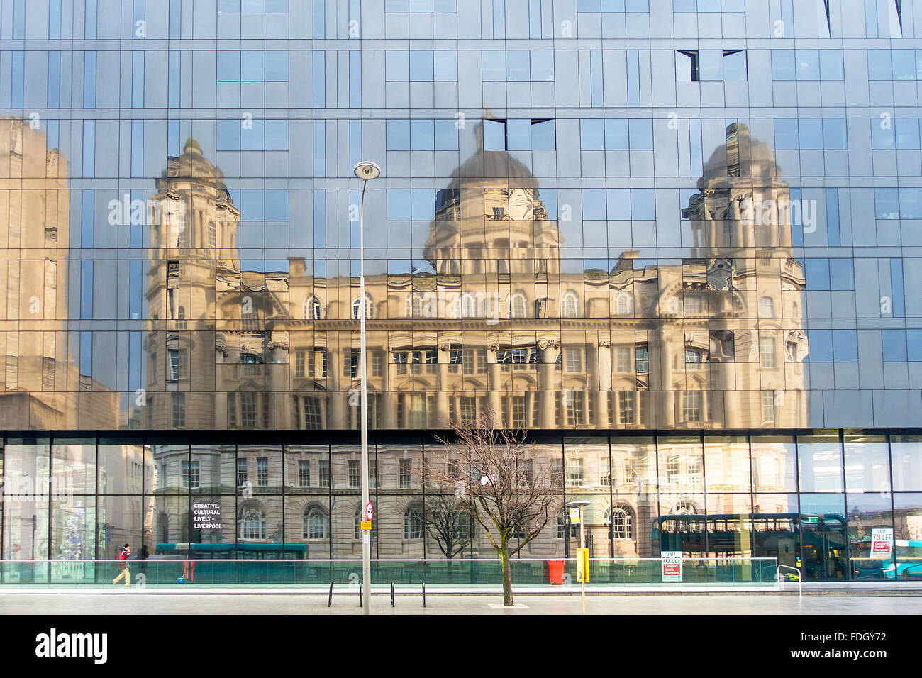 Il Liver Building Liverpool riflessioni Architectural Lancashire Foto Stock