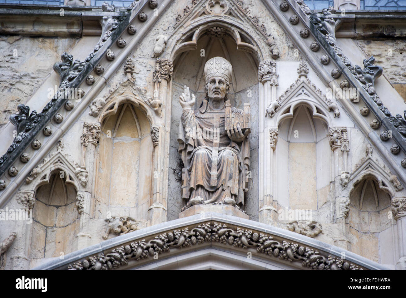 Dettagli di architettura a York Minster nello Yorkshire, Inghilterra, Regno Unito Foto Stock