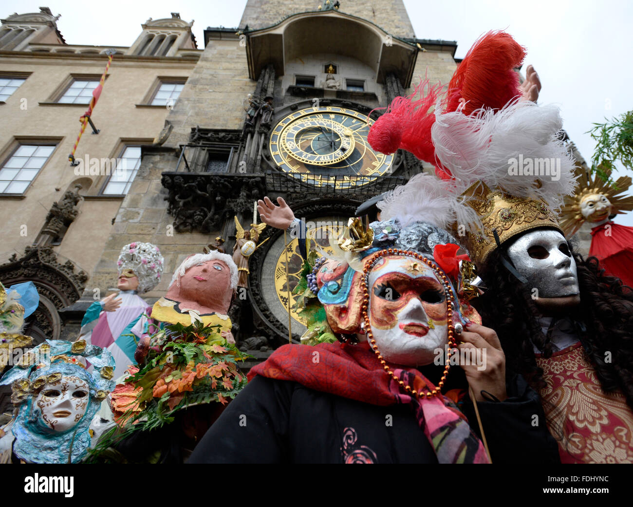 Tradizionale Carnevale che ha avuto luogo presso la Piazza della Città Vecchia di Praga, Repubblica Ceca, sabato, 30 gennaio 2016. (CTK foto/Michal Krumphanzl) Foto Stock